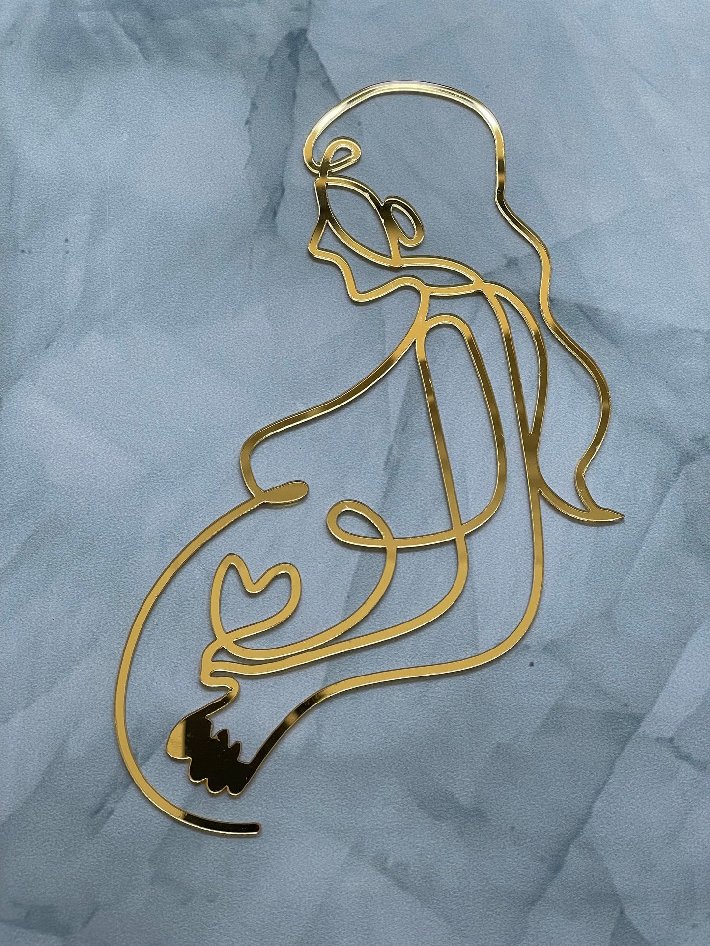 Gold Pregnancy Line Art Cake Decoration